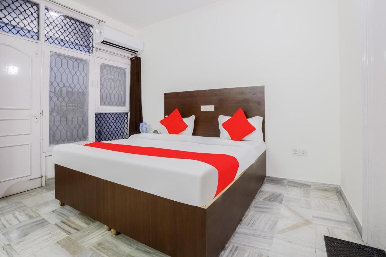 Hotel O Green Villa New Delhi Exterior photo