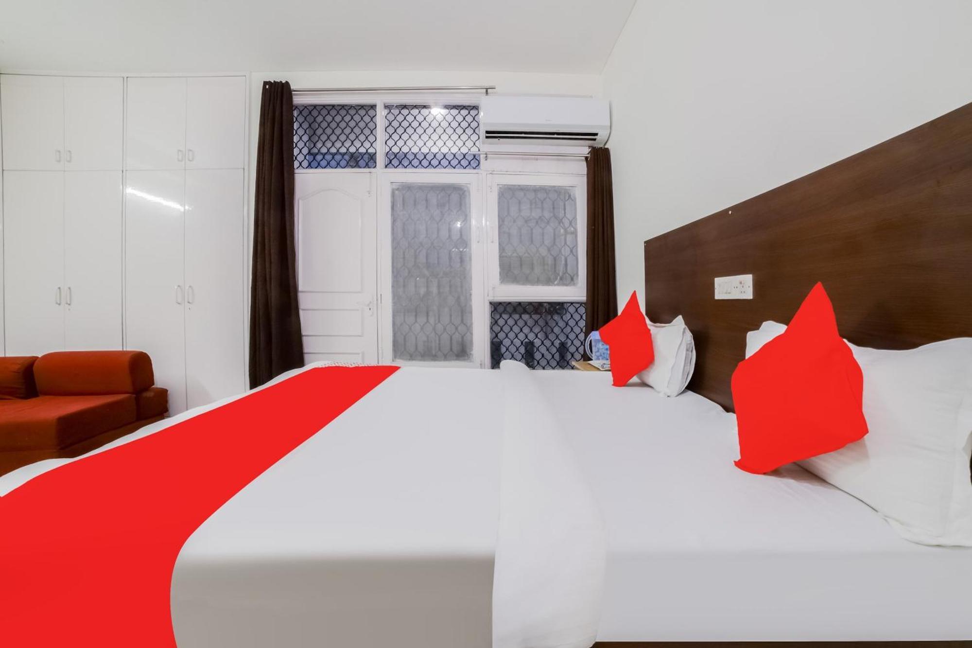 Hotel O Green Villa New Delhi Exterior photo